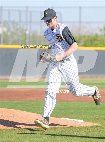 Thumbnail 2 in Santa Barbara vs. Summit (Coach Bob Invitational) photogallery.
