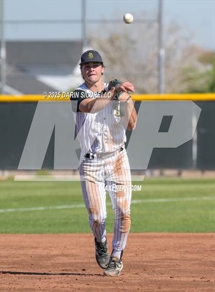Thumbnail 2 in Santa Barbara vs. Summit (Coach Bob Invitational) photogallery.