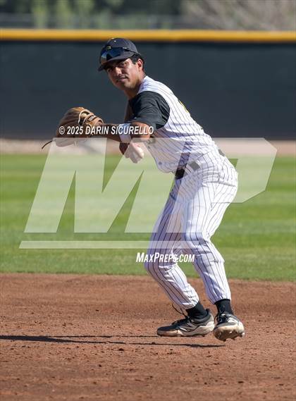 Thumbnail 1 in Santa Barbara vs. Summit (Coach Bob Invitational) photogallery.