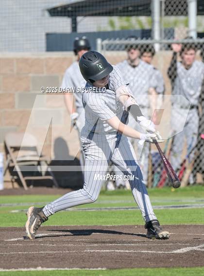 Thumbnail 2 in Santa Barbara vs. Summit (Coach Bob Invitational) photogallery.