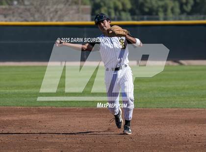 Thumbnail 3 in Santa Barbara vs. Summit (Coach Bob Invitational) photogallery.
