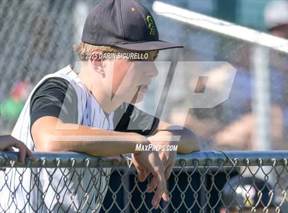 Thumbnail 2 in Santa Barbara vs. Summit (Coach Bob Invitational) photogallery.