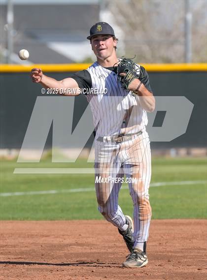 Thumbnail 2 in Santa Barbara vs. Summit (Coach Bob Invitational) photogallery.