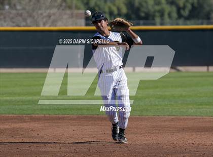 Thumbnail 3 in Santa Barbara vs. Summit (Coach Bob Invitational) photogallery.