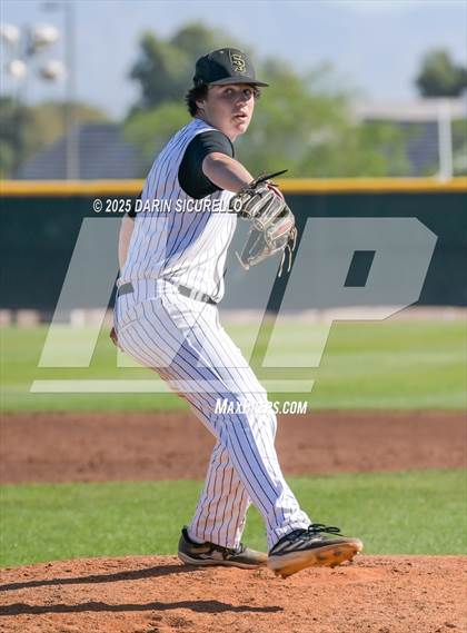 Thumbnail 2 in Santa Barbara vs. Summit (Coach Bob Invitational) photogallery.