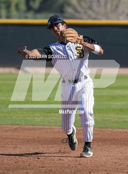 Thumbnail 2 in Santa Barbara vs. Summit (Coach Bob Invitational) photogallery.