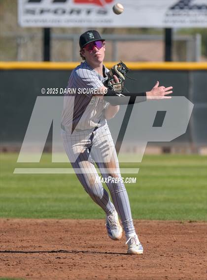 Thumbnail 2 in Santa Barbara vs. Summit (Coach Bob Invitational) photogallery.