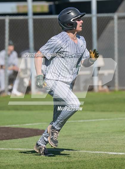 Thumbnail 2 in Santa Barbara vs. Summit (Coach Bob Invitational) photogallery.