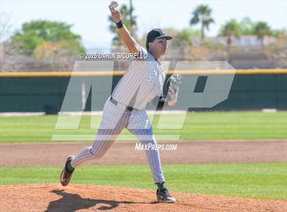 Thumbnail 2 in Santa Barbara vs. Summit (Coach Bob Invitational) photogallery.