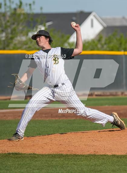Thumbnail 1 in Santa Barbara vs. Summit (Coach Bob Invitational) photogallery.