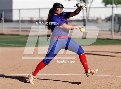 Thumbnail 2 in Desert Vista @ Mountain View photogallery.