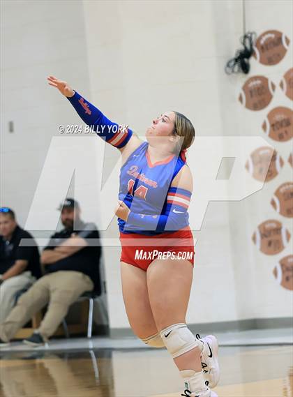 Thumbnail 1 in Grand Saline vs Quitman photogallery.