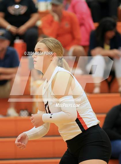 Thumbnail 2 in Grand Saline vs Quitman photogallery.