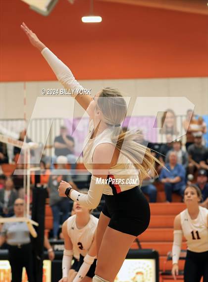 Thumbnail 2 in Grand Saline vs Quitman photogallery.