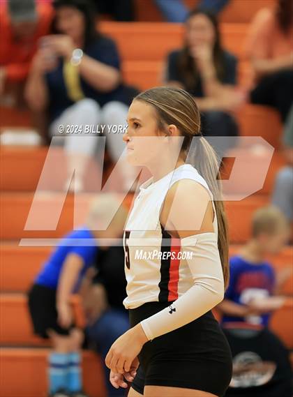 Thumbnail 2 in Grand Saline vs Quitman photogallery.