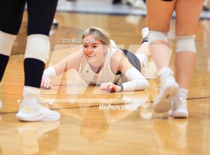 Thumbnail 1 in Grand Saline vs Quitman photogallery.