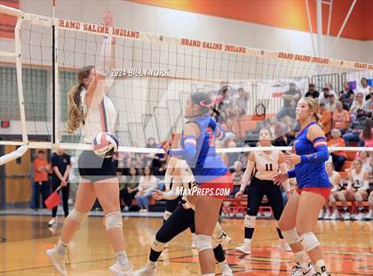 Thumbnail 2 in Grand Saline vs Quitman photogallery.