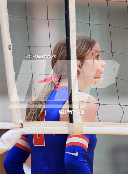Thumbnail 2 in Grand Saline vs Quitman photogallery.