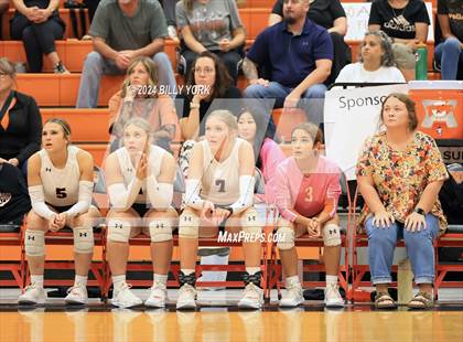Thumbnail 2 in Grand Saline vs Quitman photogallery.