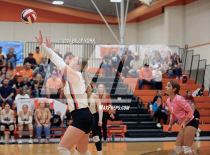 Thumbnail 2 in Grand Saline vs Quitman photogallery.