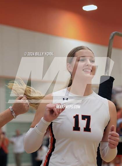 Thumbnail 2 in Grand Saline vs Quitman photogallery.