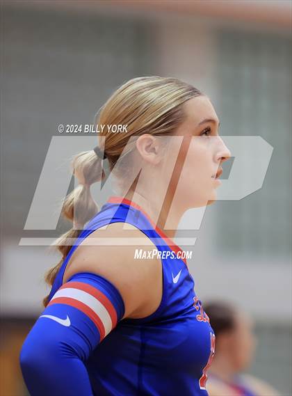 Thumbnail 2 in Grand Saline vs Quitman photogallery.