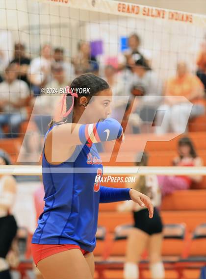 Thumbnail 2 in Grand Saline vs Quitman photogallery.