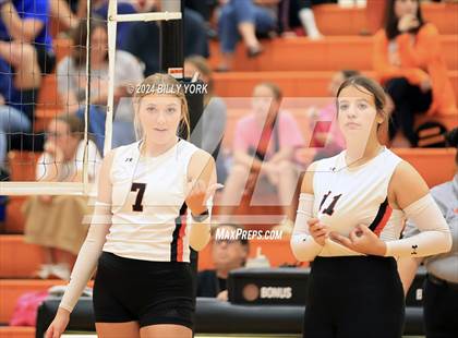 Thumbnail 2 in Grand Saline vs Quitman photogallery.