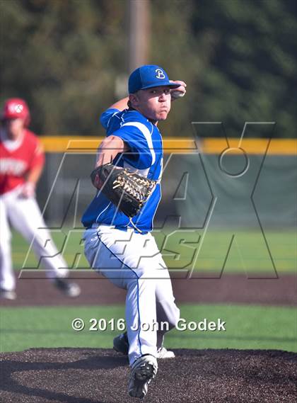 Thumbnail 3 in Newport @ Bothell photogallery.