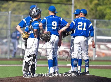 Thumbnail 2 in Newport @ Bothell photogallery.