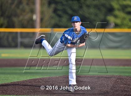 Thumbnail 1 in Newport @ Bothell photogallery.