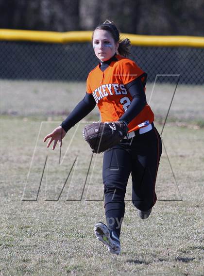 Thumbnail 2 in Gilmer vs. Sabine (Carthage TNT Tournament) photogallery.