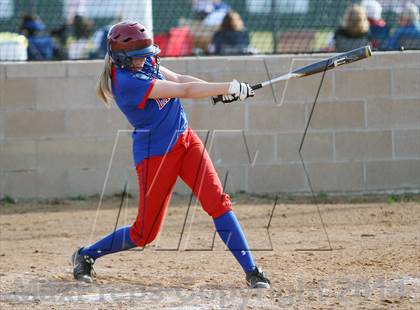 Thumbnail 3 in Gilmer vs. Sabine (Carthage TNT Tournament) photogallery.