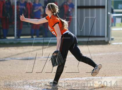 Thumbnail 2 in Gilmer vs. Sabine (Carthage TNT Tournament) photogallery.