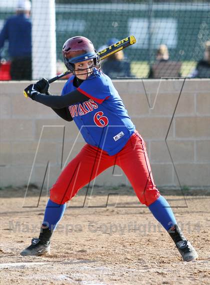 Thumbnail 3 in Gilmer vs. Sabine (Carthage TNT Tournament) photogallery.