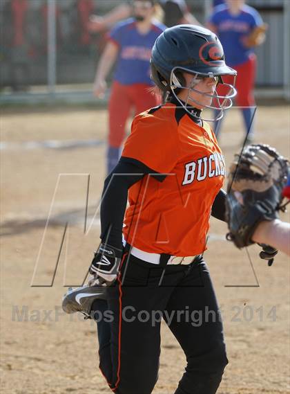 Thumbnail 1 in Gilmer vs. Sabine (Carthage TNT Tournament) photogallery.