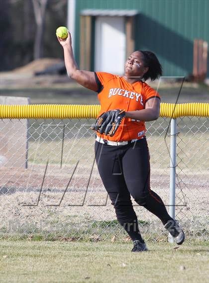 Thumbnail 1 in Gilmer vs. Sabine (Carthage TNT Tournament) photogallery.