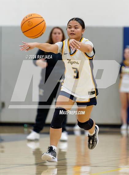 Thumbnail 2 in Woodcreek @ Inderkum photogallery.