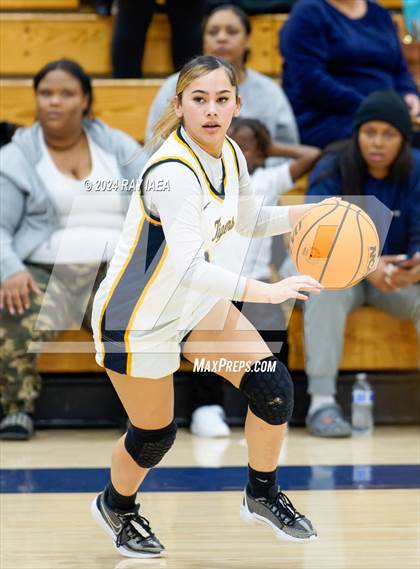 Thumbnail 1 in Woodcreek @ Inderkum photogallery.