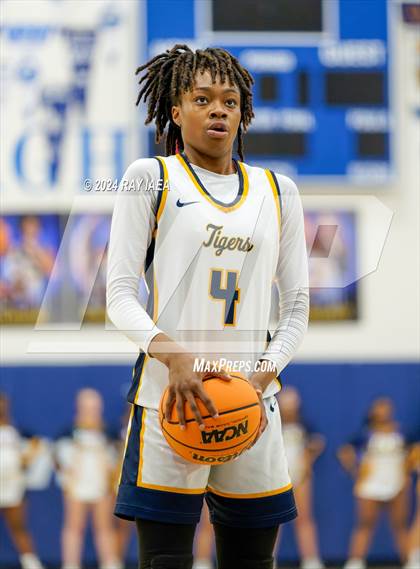 Thumbnail 1 in Woodcreek @ Inderkum photogallery.