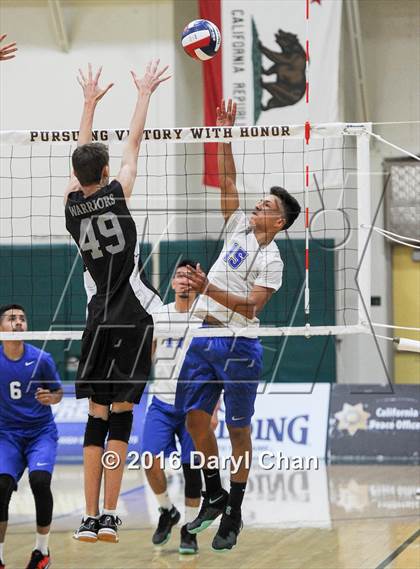 Thumbnail 3 in Jordan vs. Saddleback Valley Christian (CIF SoCal Regional D3 Final) photogallery.
