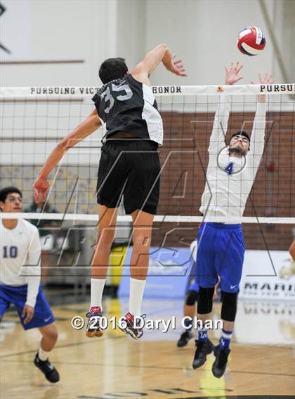 Thumbnail 3 in Jordan vs. Saddleback Valley Christian (CIF SoCal Regional D3 Final) photogallery.