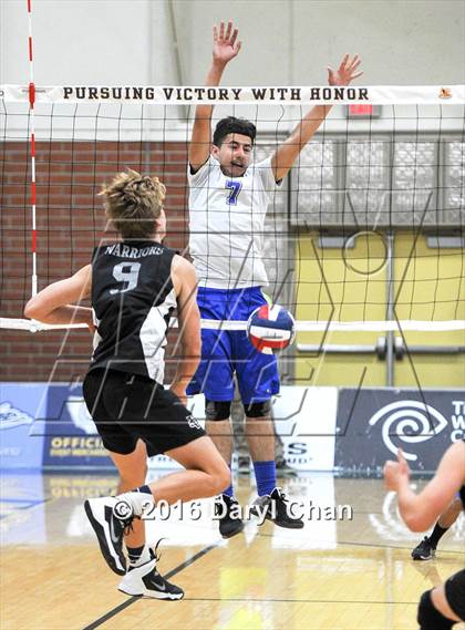 Thumbnail 2 in Jordan vs. Saddleback Valley Christian (CIF SoCal Regional D3 Final) photogallery.