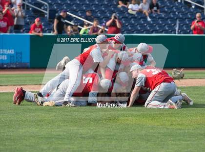 Thumbnail 3 in Central vs Holy Redeemer (PIAA 3A Final) photogallery.