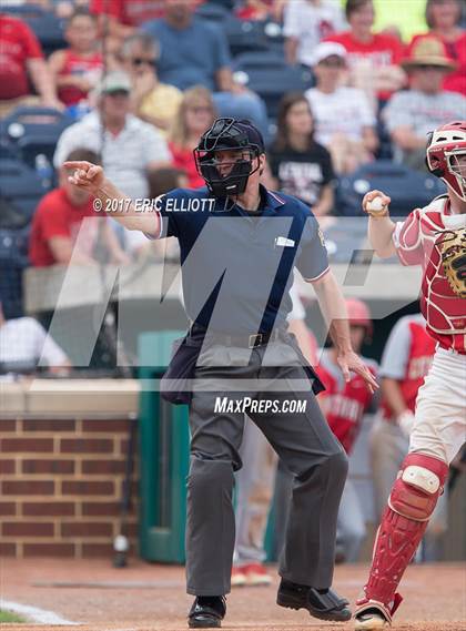 Thumbnail 1 in Central vs Holy Redeemer (PIAA 3A Final) photogallery.