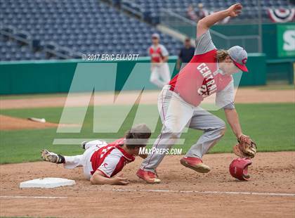 Thumbnail 3 in Central vs Holy Redeemer (PIAA 3A Final) photogallery.