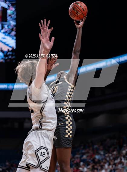 Thumbnail 1 in Jordan vs. Guyer (UIL 6A Basketball Division II Final) photogallery.