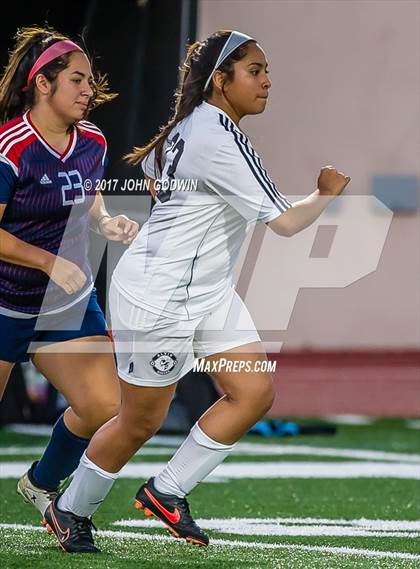 Thumbnail 2 in Alvin JV Orange vs Clear Lake JV photogallery.