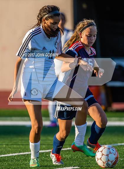 Thumbnail 3 in Alvin JV Orange vs Clear Lake JV photogallery.