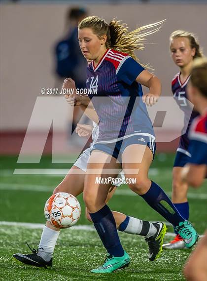 Thumbnail 3 in Alvin JV Orange vs Clear Lake JV photogallery.
